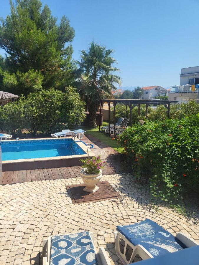 Villa Garden Vir Exterior photo