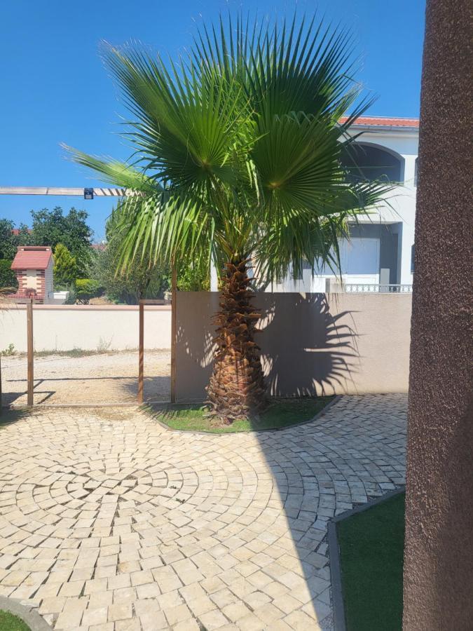 Villa Garden Vir Exterior photo